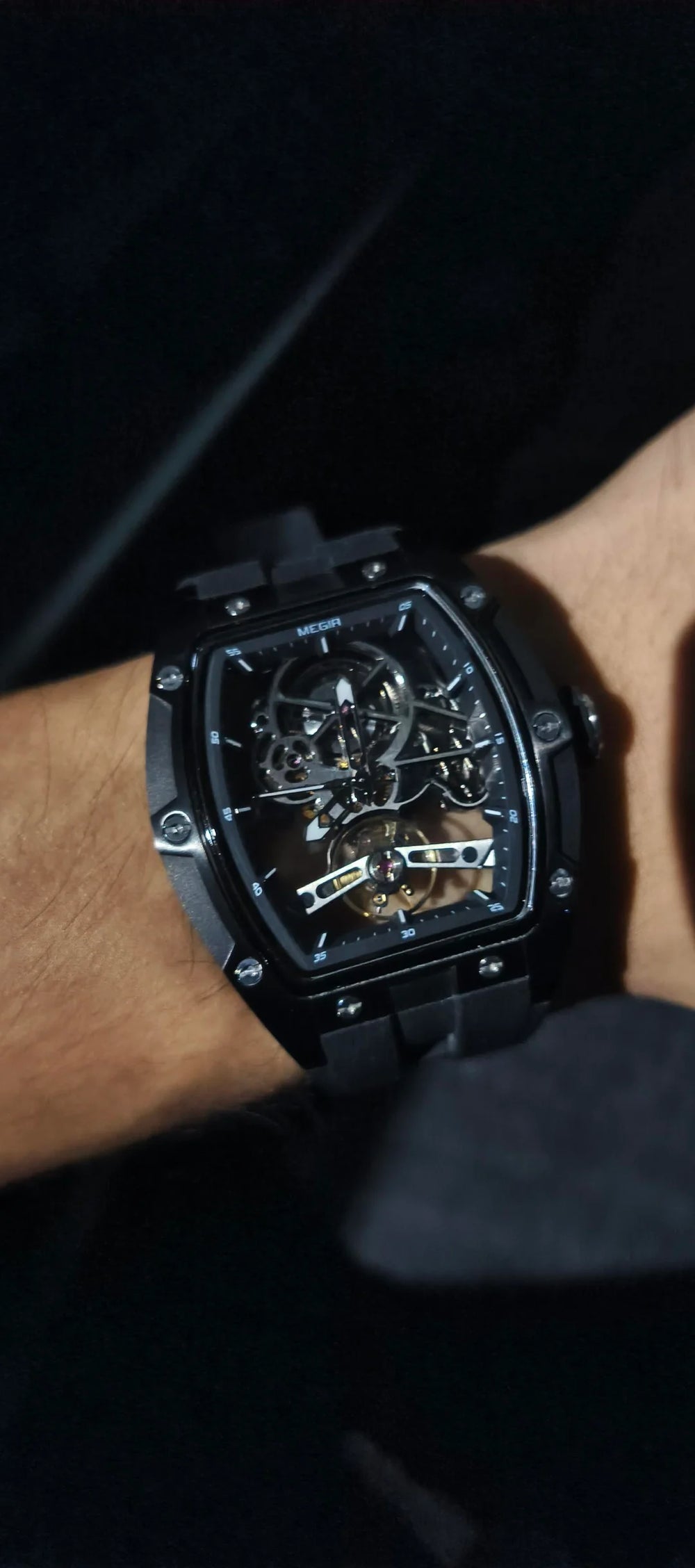<h2><strong>TRUSTED BY WATCH LOVERS WORLDWIDE</strong></h2>
